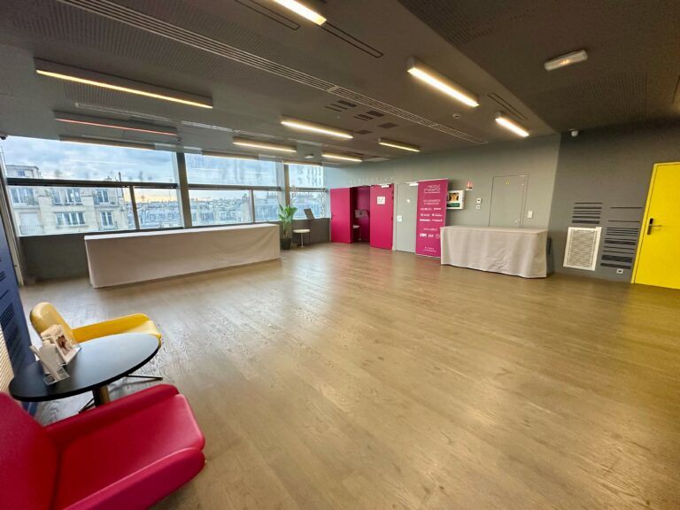 ESPACE DE RECEPTION - VUE FOYER 2